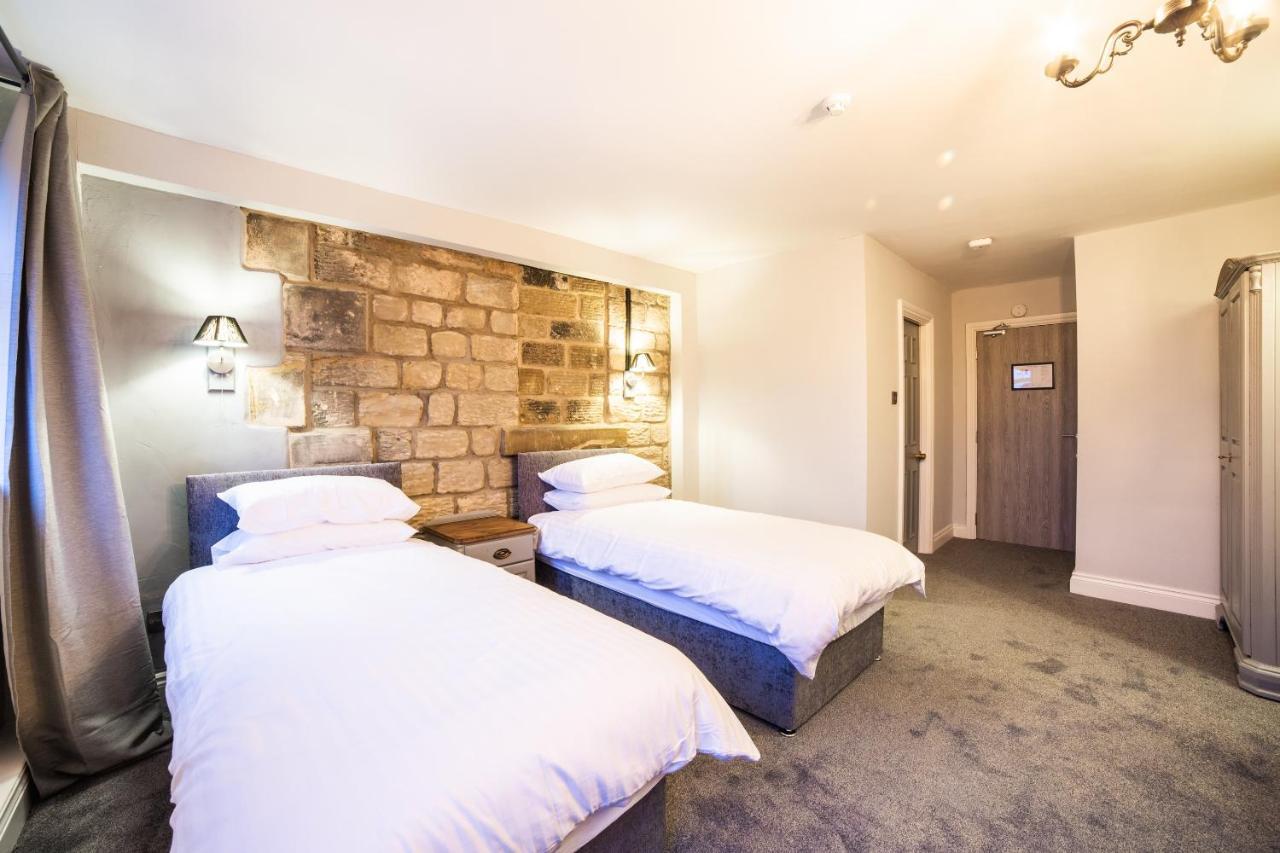 Churchill'S Hotel Wombwell Экстерьер фото