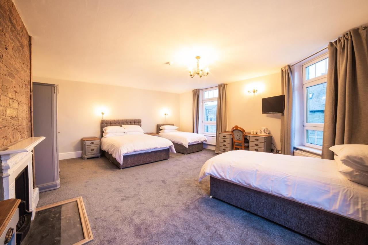 Churchill'S Hotel Wombwell Экстерьер фото