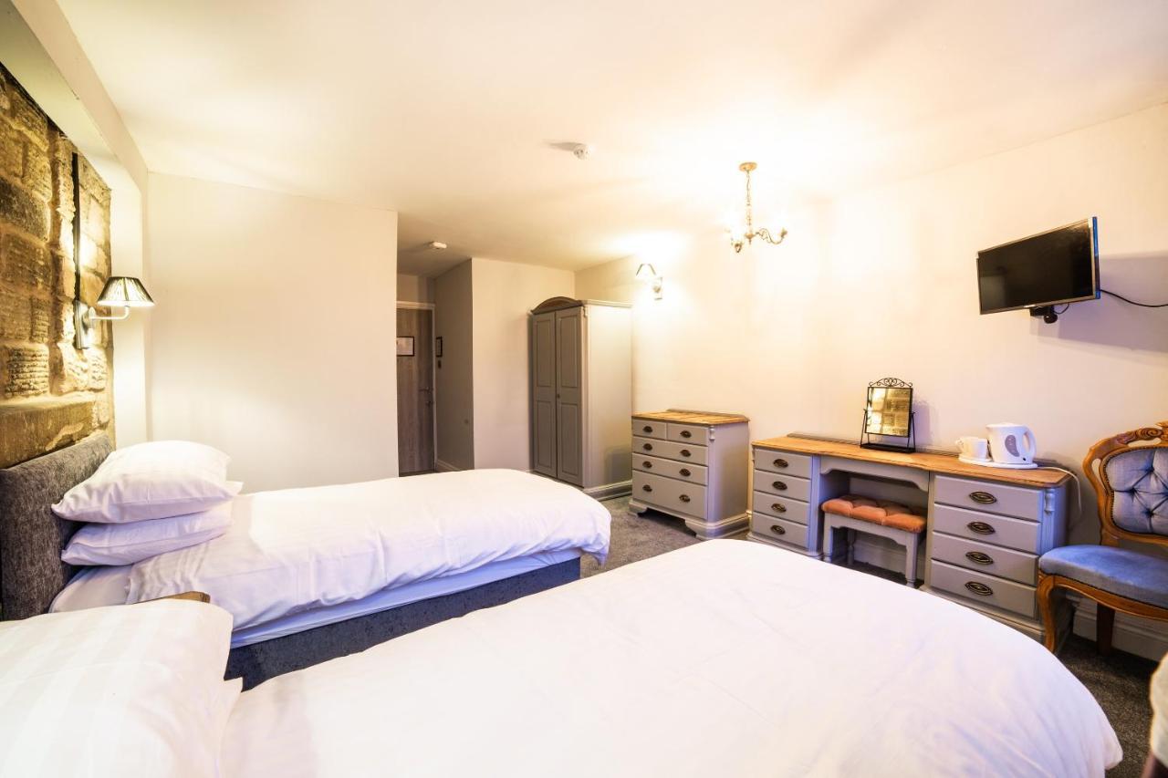 Churchill'S Hotel Wombwell Экстерьер фото